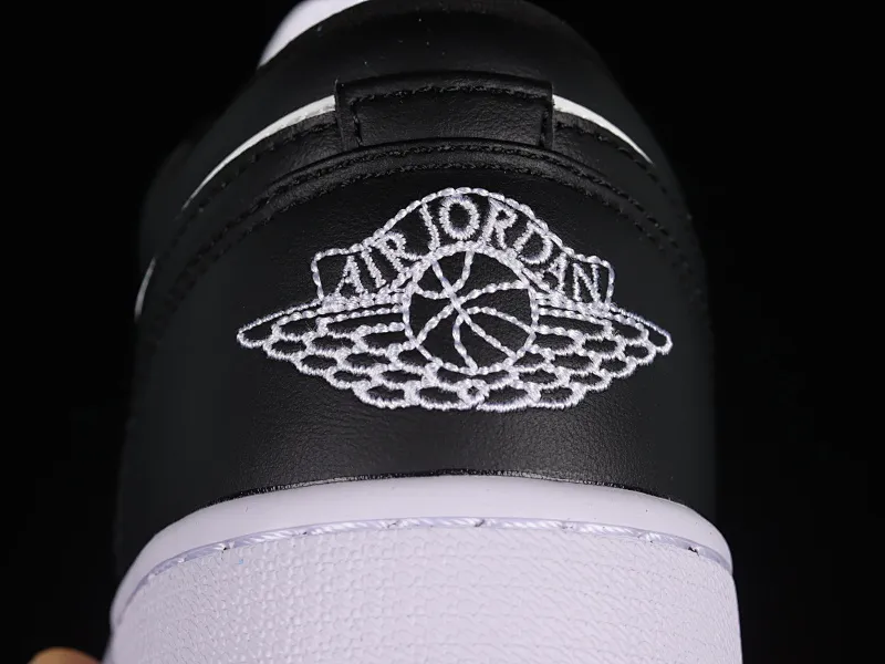 All categories Air Jordan Jordan series basketball shoes Air Jordan 1 Low Z version Air Jordan 1 Low "Panda" AJ1 Joe 1 Panda low-top basketball shoes DC0774-101